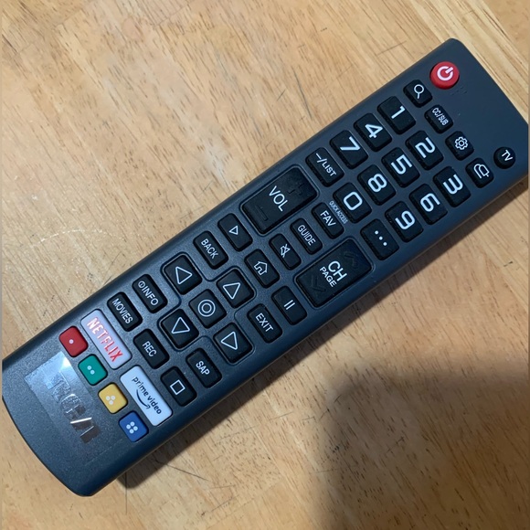 Working RCA Remote for Smart TV, has Netflix & Prime video buttons - Picture 1 of 3